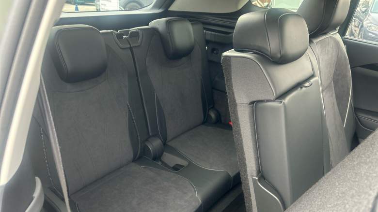 Volkswagen Tayron 2.0 TDI Elegance 5dr DSG7 [7 Seat] Diesel Estate